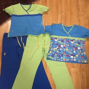 "Spread Good Cheer Scrub Sets 2 Pants 2 Tops Med.